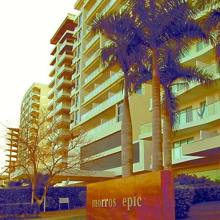 Awesome Family Cartagena